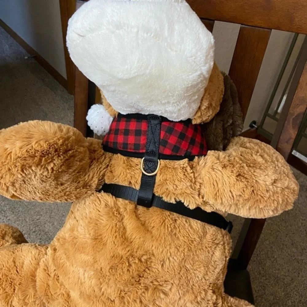 NWOT Med Sz Black/Red Plaid Adjustable Dog Harness